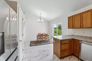 202 Michelle Ln, Cottage Grove, WI 53527 - Photo 12