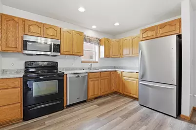 137 Covington Cove Circle, Deerfield, WI 53531 - Photo 14