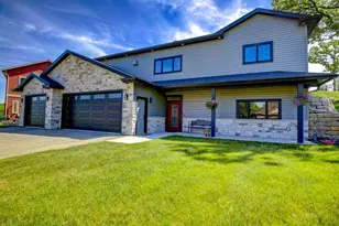 107 Savannah Cir, Barneveld, WI 53507 - Photo 4