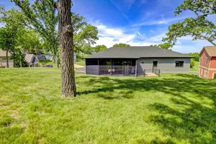 107 Savannah Cir, Barneveld, WI 53507 - Photo 8