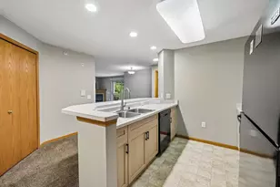 7203 Mid Town Rd, Madison, WI 53719 - Photo 16