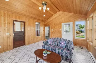 202 W 3rd St, Waunakee, WI 53597 - Photo 18