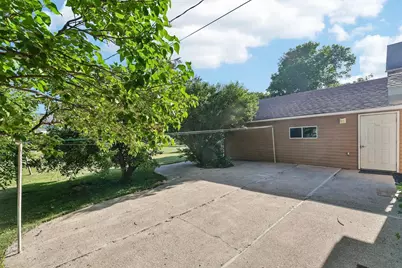 202 W 3rd Street, Waunakee, WI 53597 - Photo 38