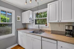 12 Farley Ave, Madison, WI 53705 - Photo 18