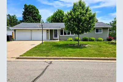 659 Hamburg Street, Ripon, WI 54971 - Photo 2