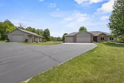 N7166 Forest Ridge Road, Brooklyn, WI 54971 - Photo 4
