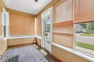 811 W Franklin St, Portage, WI 53901 - Photo 2