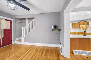 811 W Franklin St, Portage, WI 53901 - Photo 6
