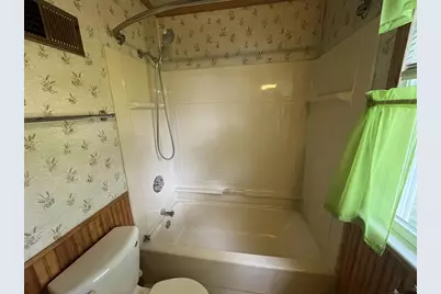 303 Garfield Avenue, Janesville, WI 53536 - Photo 12