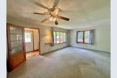 303 Garfield Avenue, Janesville, WI 53536 - Photo 4