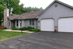 620 Monroe St, Beaver Dam, WI 53916 - Photo 2