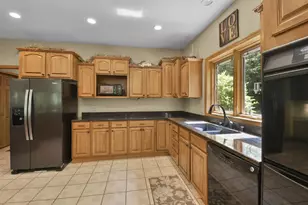 S4349 Fox Hill Cir, Baraboo, WI 53913 - Photo 8