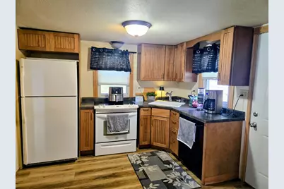 288 Riverside Street, Janesville, WI 53548 - Photo 8