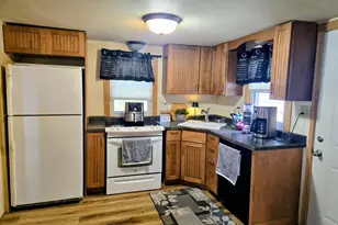 288 Riverside St, Janesville, WI 53548 - Photo 8