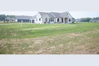 5143 N Brownwood Drive, Janesville, WI 53545 - Photo 4