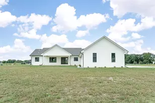 5143 N Brownwood Dr, Janesville, WI 53545 - Photo 4