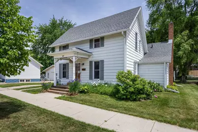 309 S Madison Street, Stoughton, WI 53589 - Photo 2