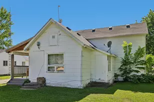 1027 Farnham St, Columbus, WI 53925 - Photo 34