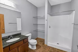 8201 Mayo Dr, Madison, WI 53719 - Photo 32