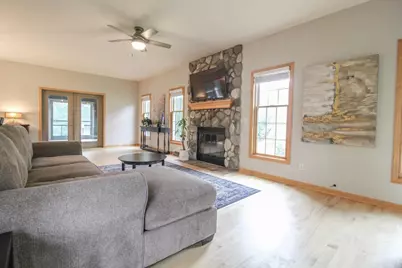 209 Waverly Drive, Cambridge, WI 53523 - Photo 4