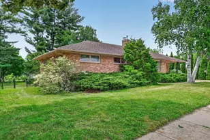 225 N Cairo Ave, Jefferson, WI 53549 - Photo 2