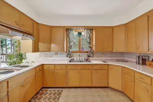 225 N Cairo Ave, Jefferson, WI 53549 - Photo 10