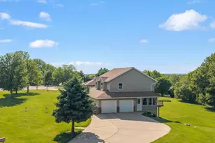 W14222 Selwood Dr, Prairie Du Sac, WI 53578 - Photo 68