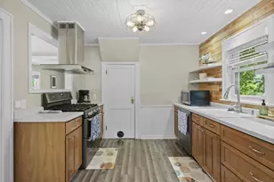 2942 Bluff St, Madison, WI 53705 - Photo 12