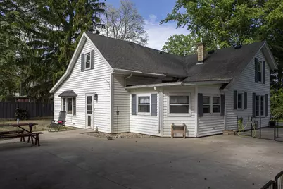 125 Keyes Street, Lake Mills, WI 53551 - Photo 4