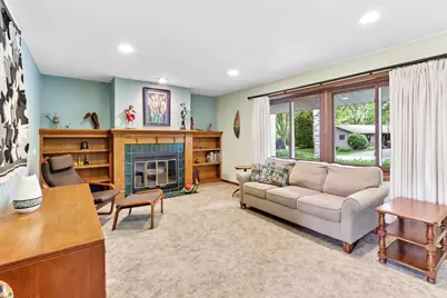 318 Oldfield Road, Madison, WI 53717 - Photo 4