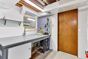 318 Oldfield Rd, Madison, WI 53717 - Photo 18