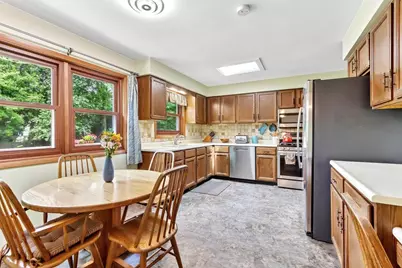 318 Oldfield Road, Madison, WI 53717 - Photo 8
