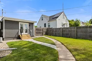 432 W Marion St, Portage, WI 53901 - Photo 44