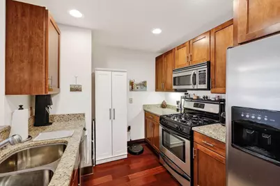333 W Mifflin Street #2120, Madison, WI 53703 - Photo 10