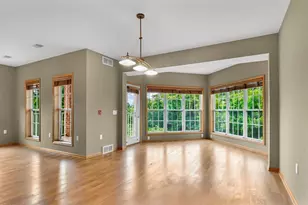 187 Shato Ln, Monona, WI 53716 - Photo 2