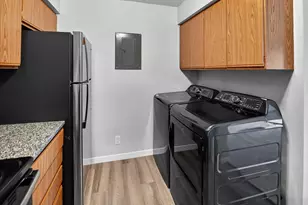 806 Whispering Pines Way, Fitchburg, WI 53713 - Photo 14