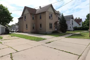 612 Yuba St, Janesville, WI 53545 - Photo 1