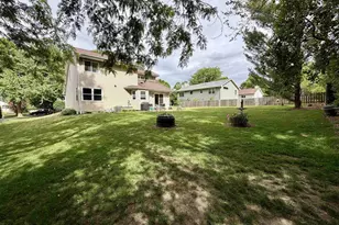 2809 Maple View Dr, Madison, WI 53719 - Photo 38