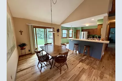 2809 Maple View Drive, Madison, WI 53719 - Photo 8