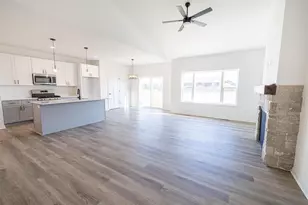 1948 Sequoia Dr, Janesville, WI 53545 - Photo 6