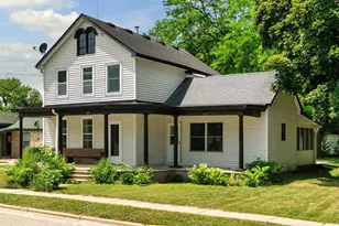 114 State St, Mazomanie, WI 53560 - Photo 2