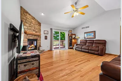 323 Lauren Lane, Watertown, WI 53094 - Photo 12