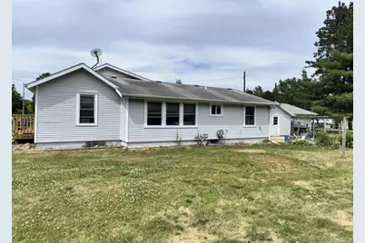 802 E 7th Avenue, Brodhead, WI 53520 - Photo 2