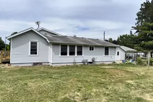 802 E 7th Ave, Brodhead, WI 53520 - Photo 2