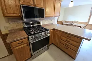 7240 Maywood Ave, Middleton, WI 53562 - Photo 6