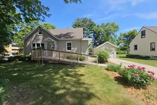 7240 Maywood Ave, Middleton, WI 53562 - Photo 2