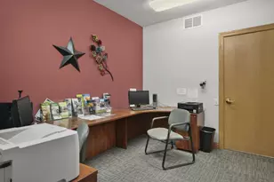 8221 Highview Dr, Madison, WI 53719 - Photo 54