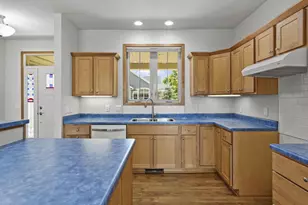 8221 Highview Dr, Madison, WI 53719 - Photo 20