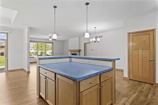 8221 Highview Dr, Madison, WI 53719 - Photo 24