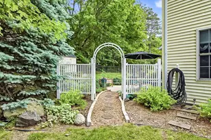 1163 Gruennert Ct, Jefferson, WI 53549 - Photo 40